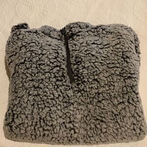 North & Acrux fleece pull over.